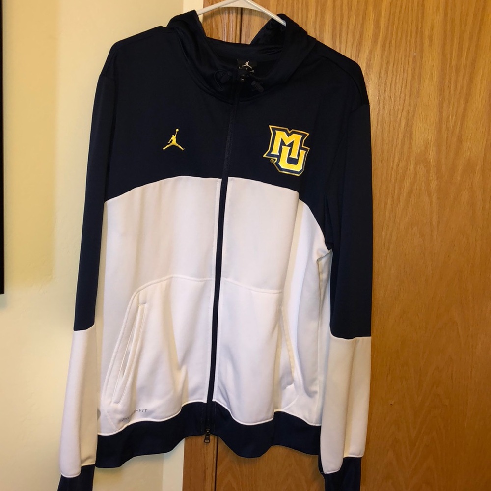 Marquette Golden Eagles Jordan b-ball zip-up